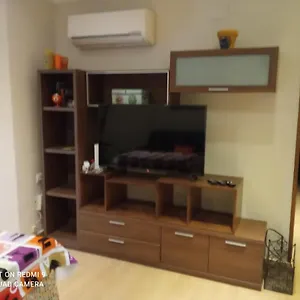 Apartamento Bien Situado Con Parking Sevilla